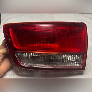 2015 - 2018 KIA SEDONA LED RH TAIL LIGHT OEM 92406-A9010